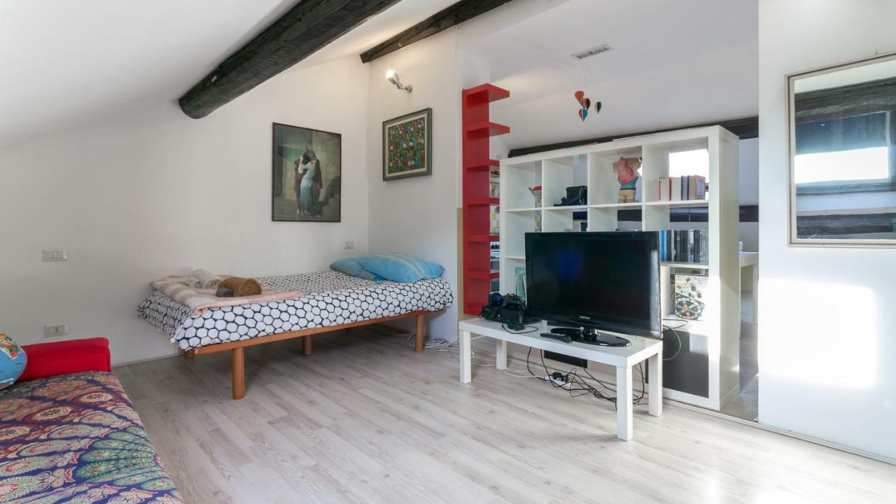 Navigli Attic Appartement Milaan Buitenkant foto